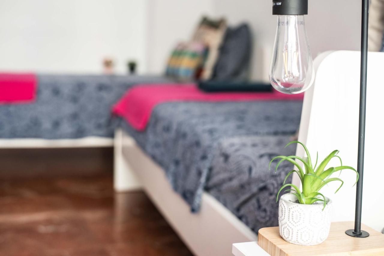Eixample Private Rooms Barcelona Eksteriør bilde