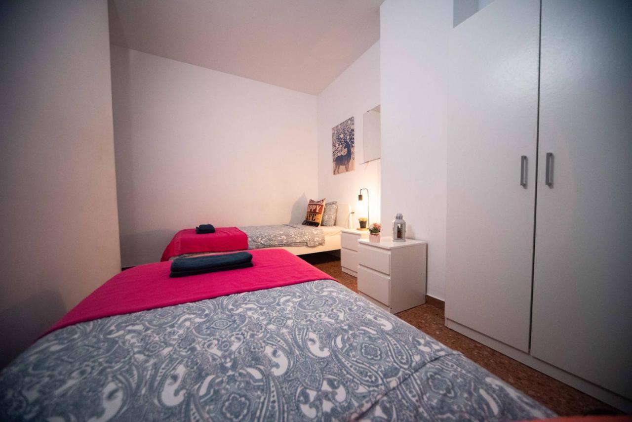 Eixample Private Rooms Barcelona Eksteriør bilde