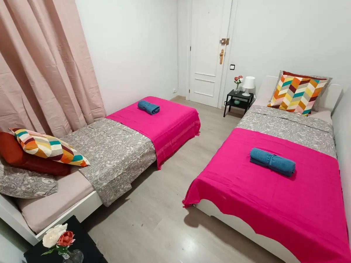 Eixample Private Rooms Barcelona Eksteriør bilde