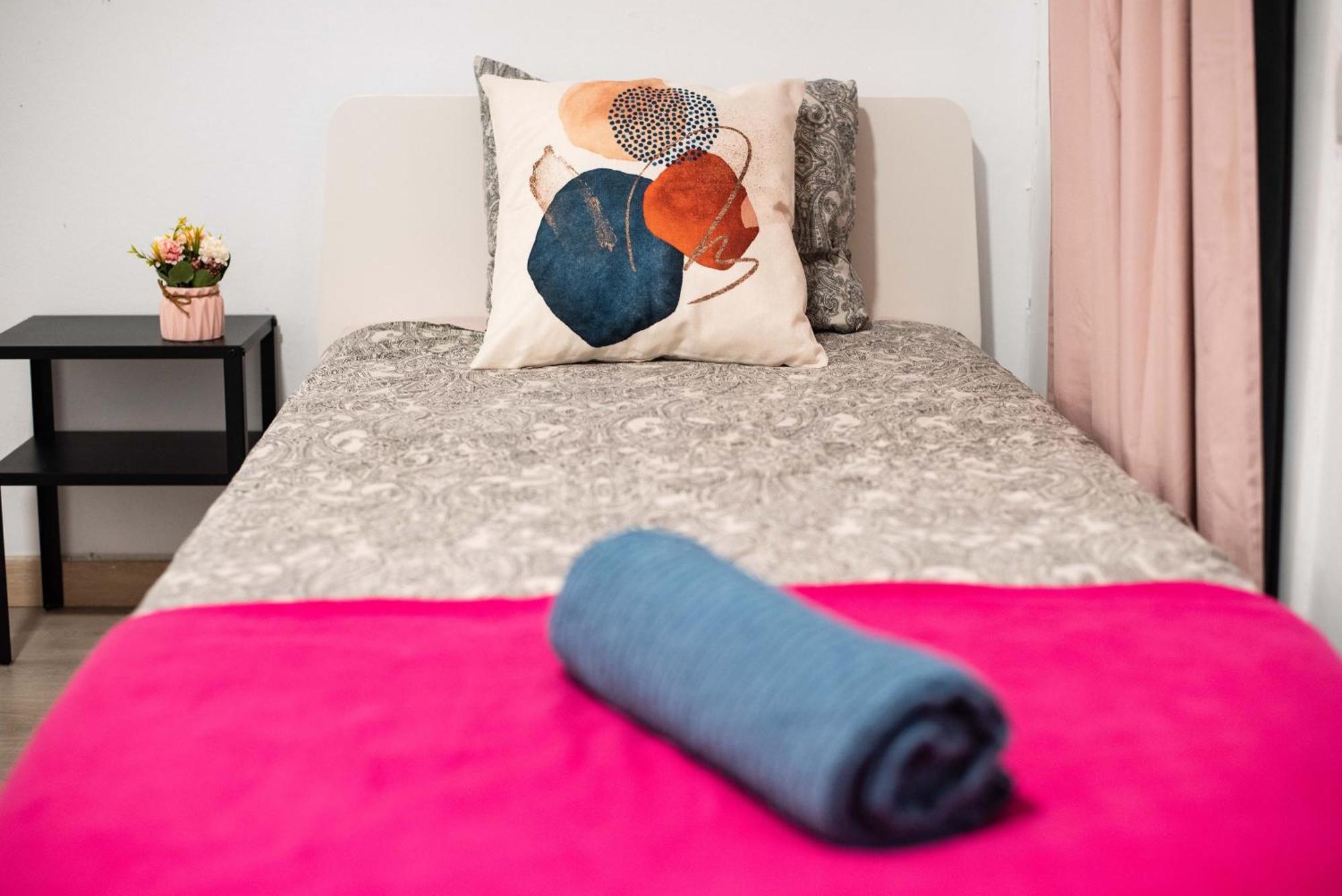 Eixample Private Rooms Barcelona Eksteriør bilde