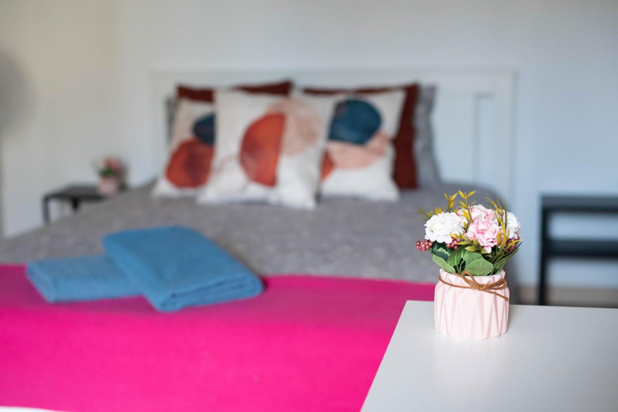 Eixample Private Rooms Barcelona Eksteriør bilde